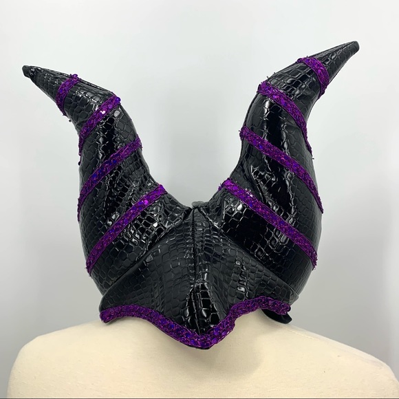 Maleficent Horned Headress for Costume - Picture 2 of 13